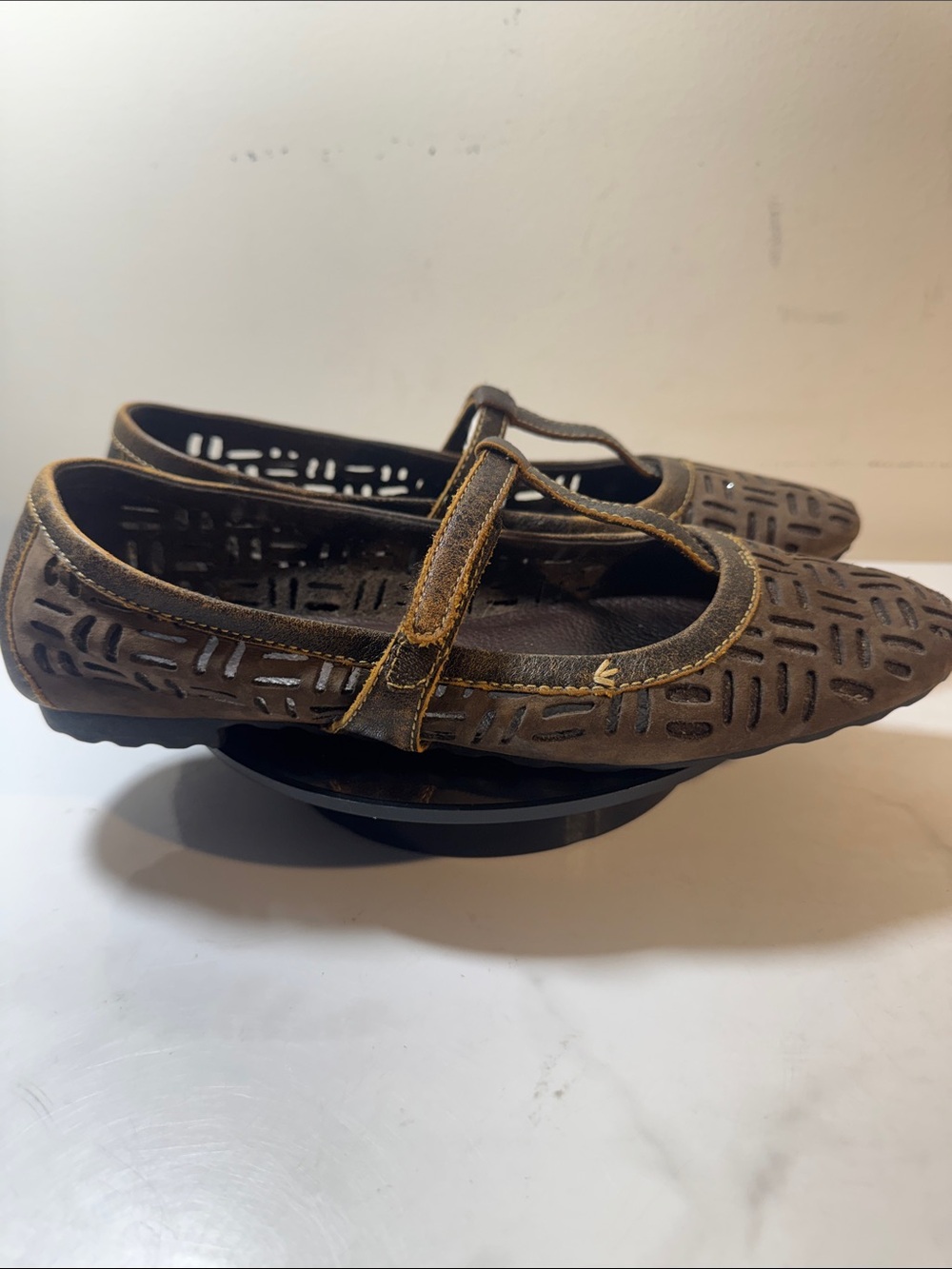 Timberland Brown Laser-Cut Mary Jane Flats - Women’s Size 8W